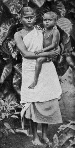 Рис. 57. Молодая сингалезская мать